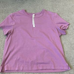 Lululemon T shirt
